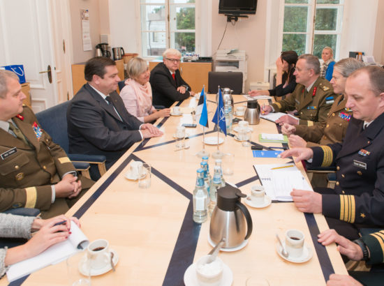 Kohtumine NATO Euroopa vägede ülemjuhataja asetäitja kindral Sir Adrian Bradshaw´ga